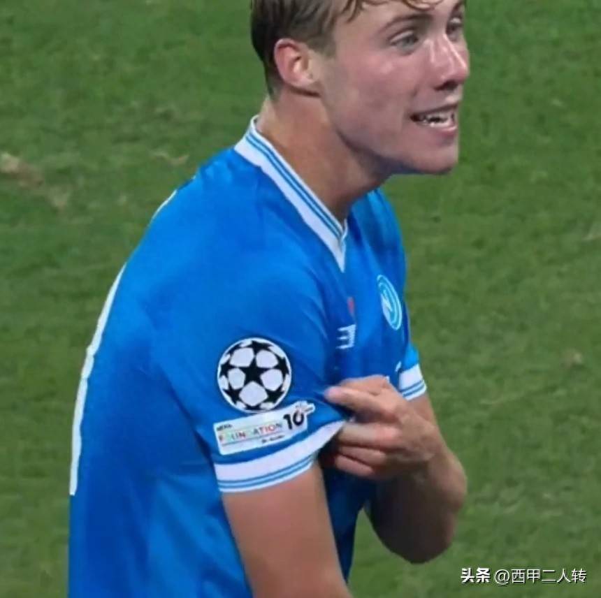 隔空喊话曼联？霍伊伦德庆祝动作引爆热议